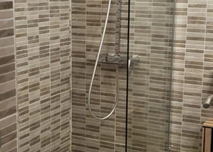 Alexandra Apartment